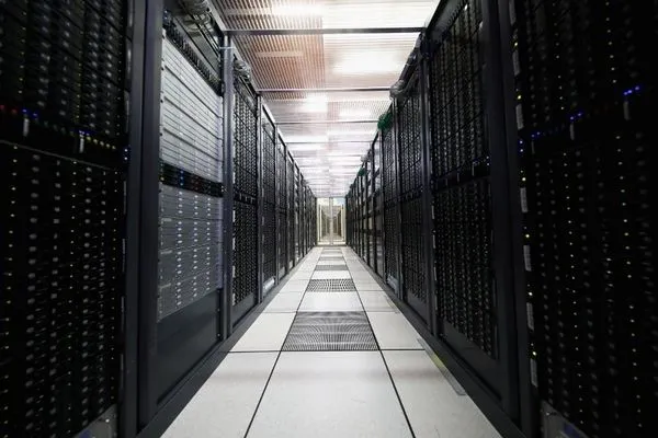 data center outsourcing
