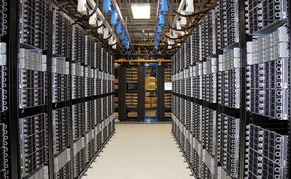 what is a colo data center