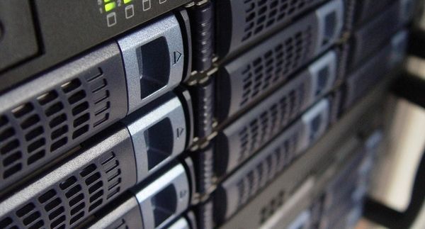 dedicated server vs vps vs cloud